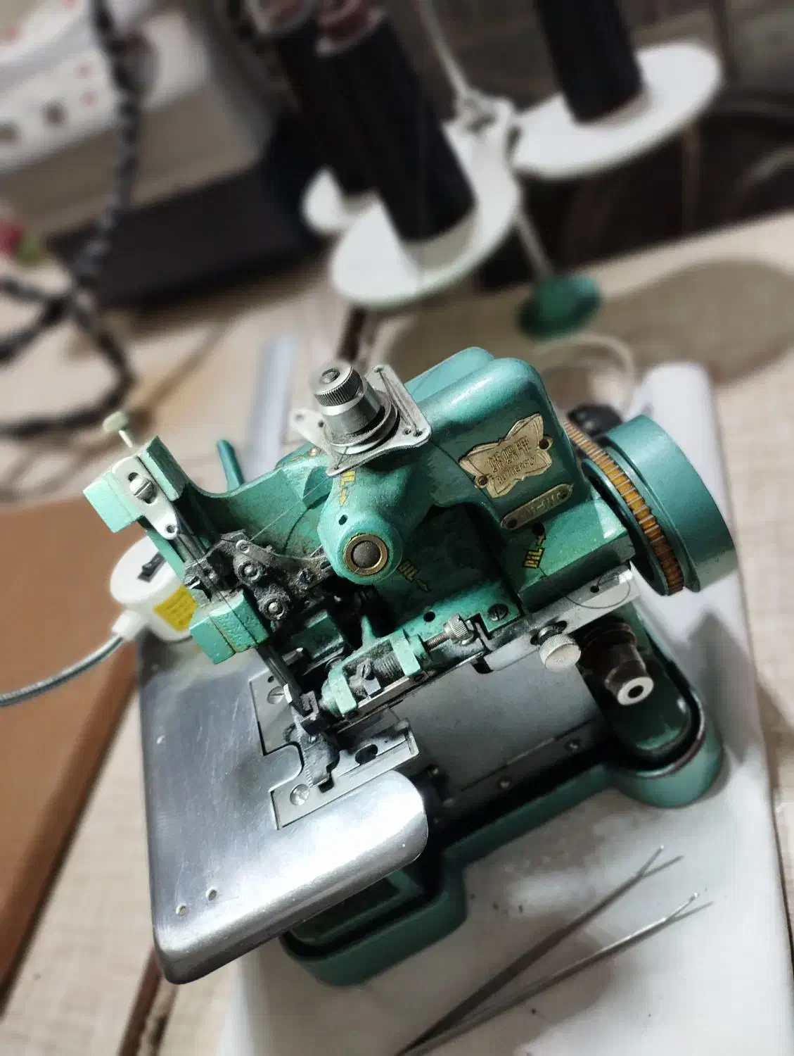 زیگزال|چرخ خیاطی و ریسندگی|خوی, |دیوار