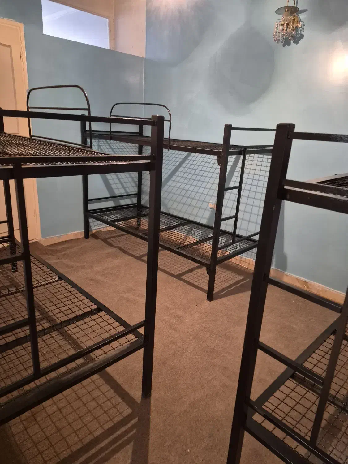 نطافت خوابگاه|استخدام سرایداری و نظافت|شیراز, عفیف‌آباد|دیوار