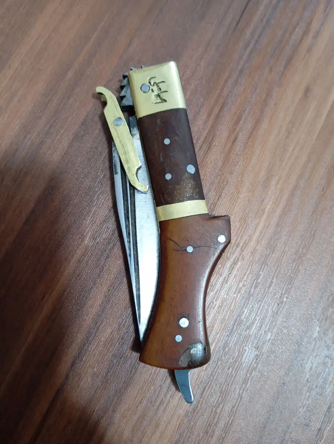 چاقو|کلکسیون اشیاء عتیقه|سنندج, |دیوار