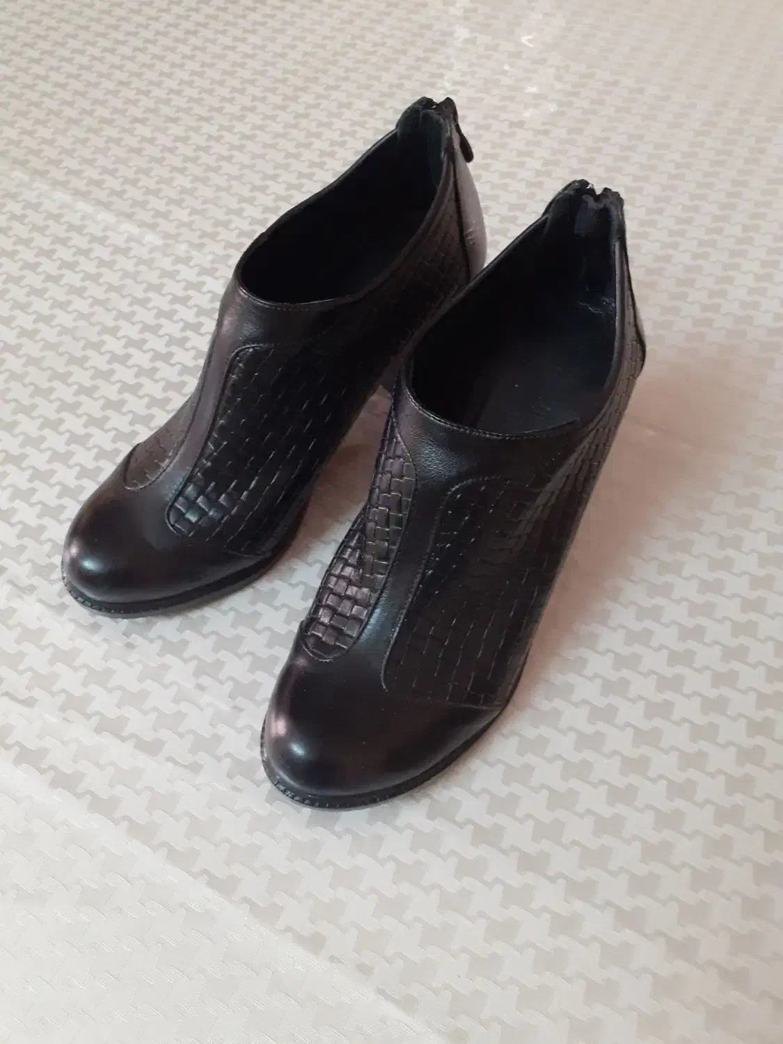 کفش چرم سایز ۳۷|کیف، کفش، کمربند|کاشان, فاز ۲ ناجی آباد|دیوار