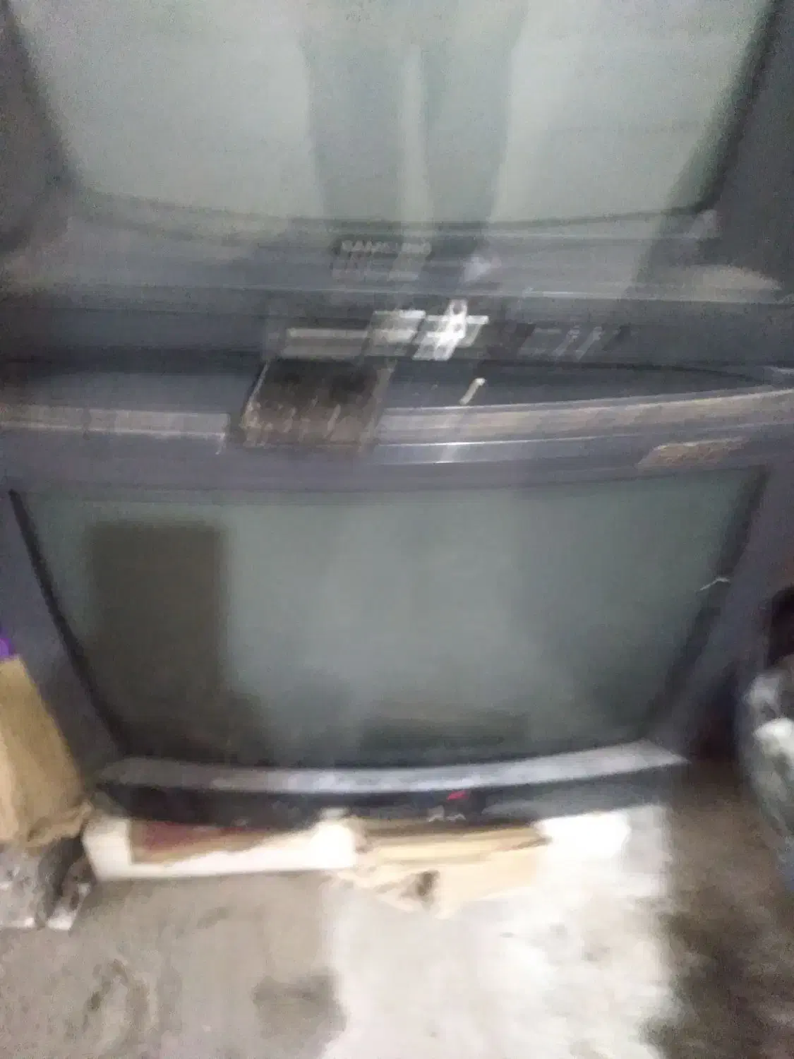 تلویزیون رنگی قدیمی دوتا یکی شهاب بزرگ یکی سامسونگ|تلویزیون و پروژکتور|رشت, اسماعیل آباد|دیوار