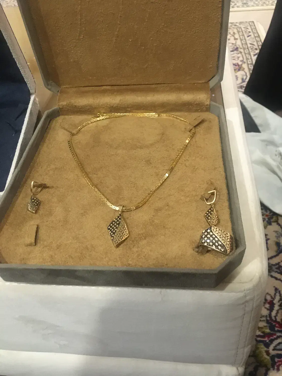 طلا|جواهرات|اراک, |دیوار