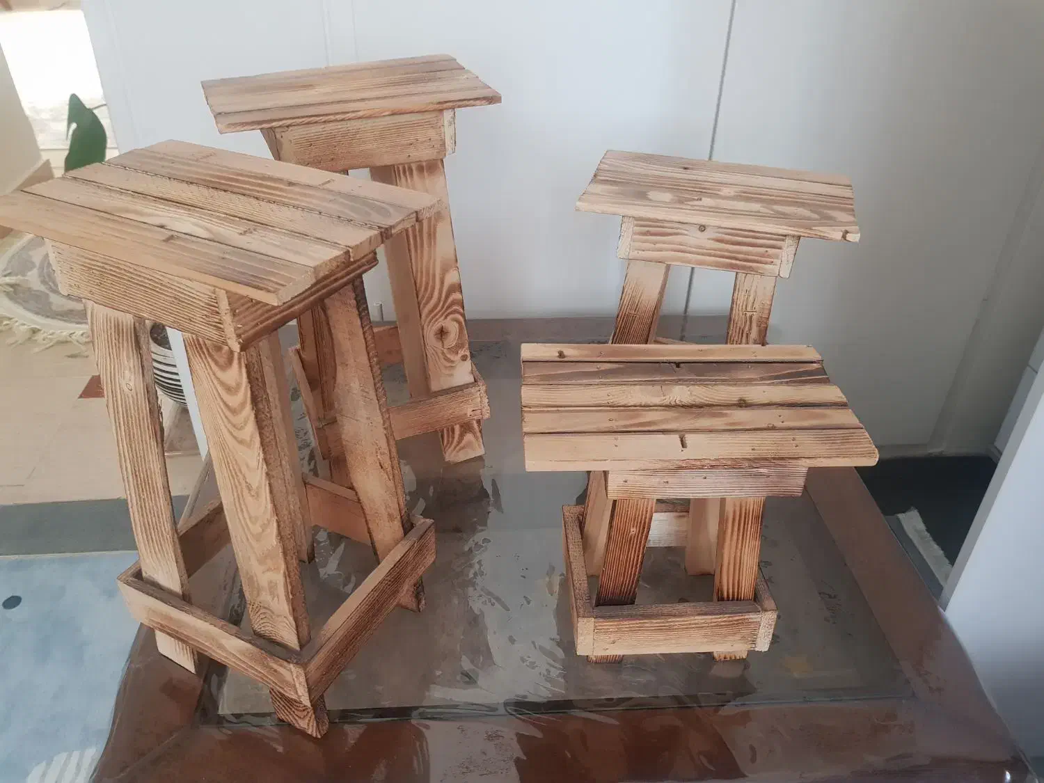 استند چوبی|کتابخانه، شلف، قفسه‌های دیواری|پرند, فاز ۲|دیوار