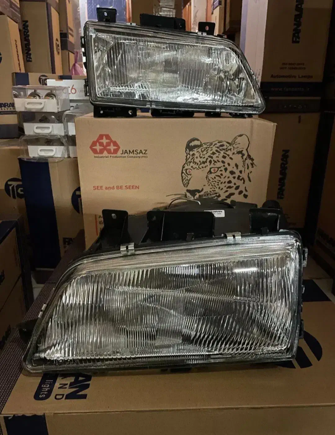 سپر جلوی پژو 405 رنگ تضمینی فابریکی اصلیه|قطعات یدکی و لوازم جانبی|کرج, شهرک سهرابیه|دیوار