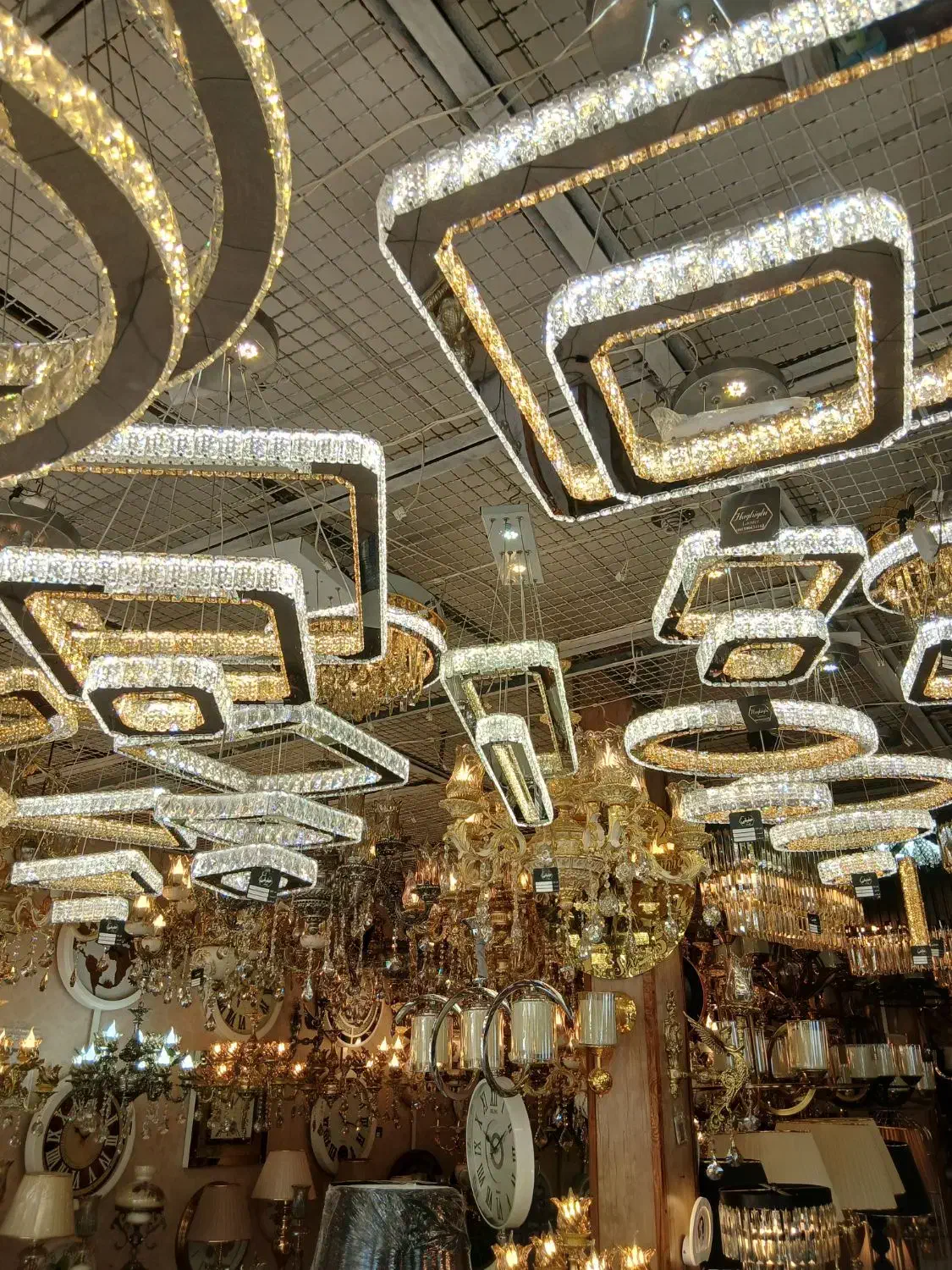 اویز لوستر|لوستر و چراغ آویز|مشهد, هنرور|دیوار