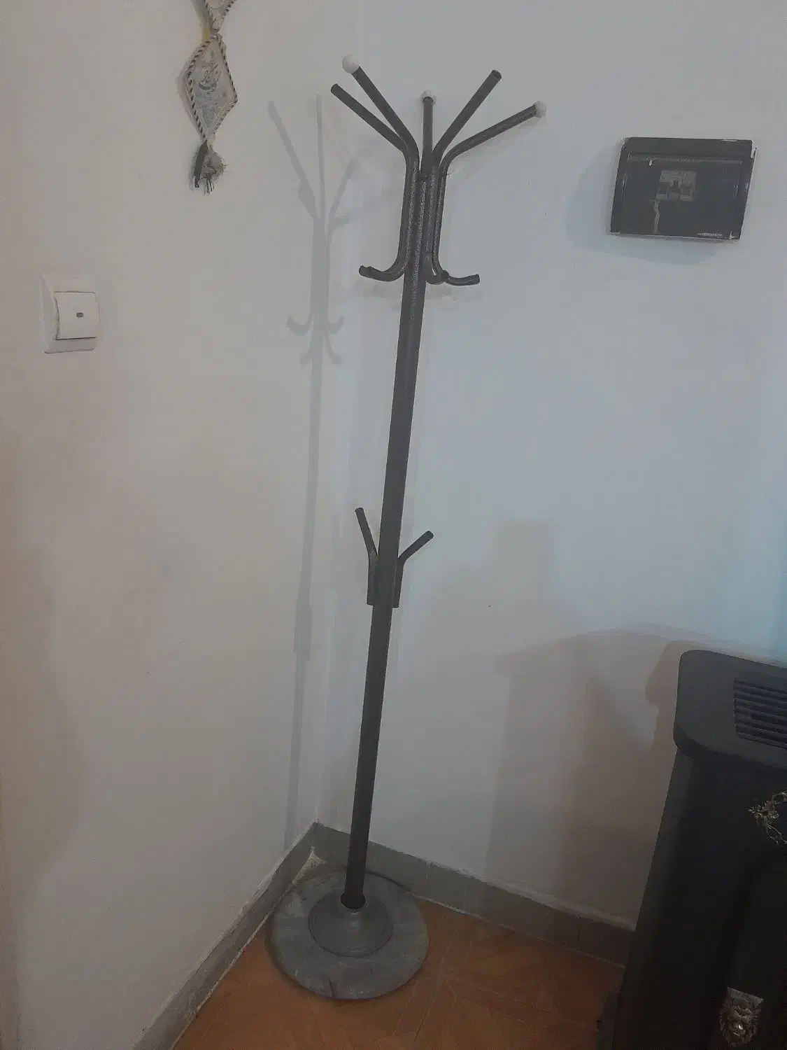 چوب لباسی فلزی|بندرخت و رخت‌آویز|هشتگرد, شهرک ولیعصر (مصلی)|دیوار