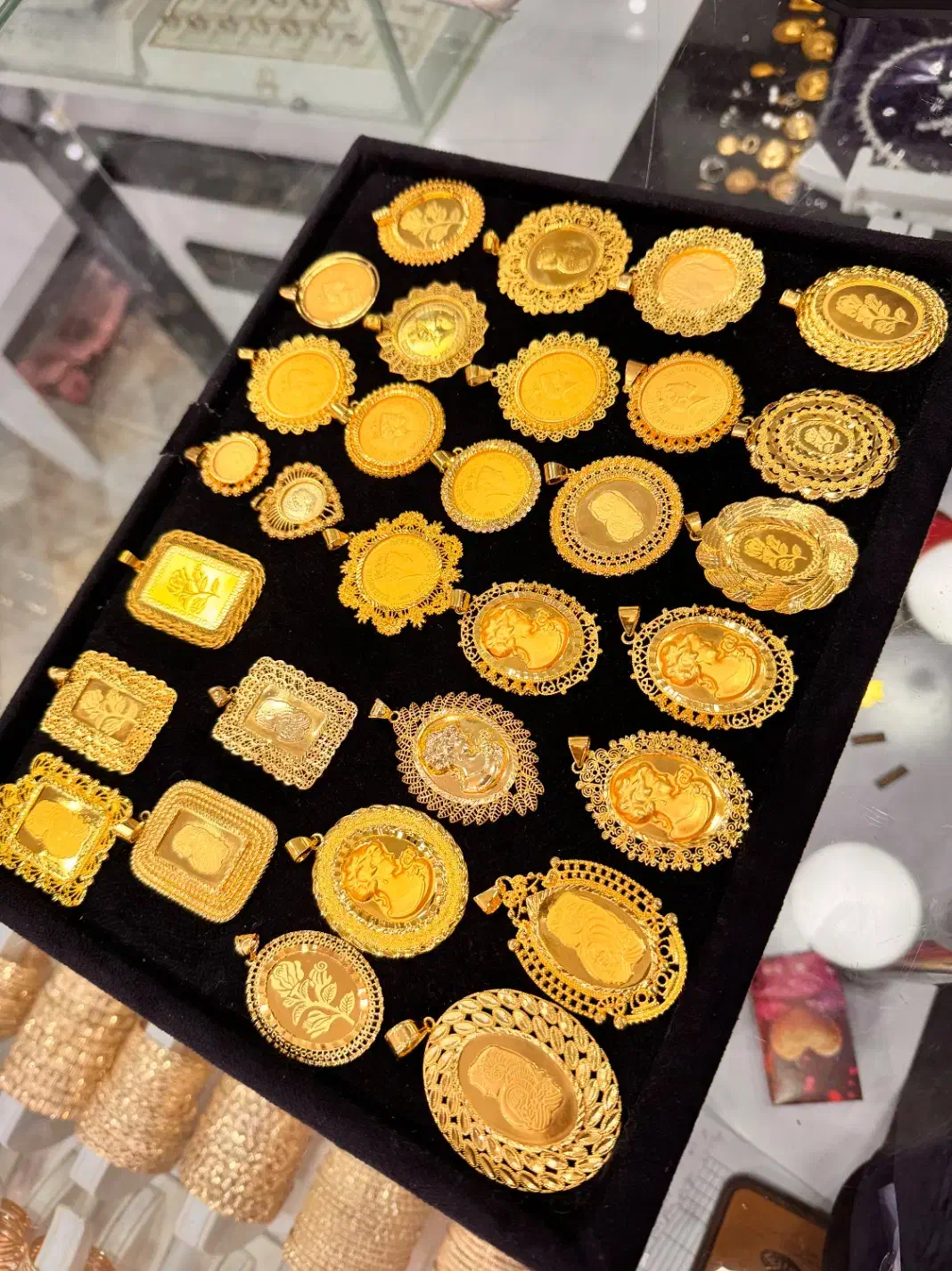 پارت جدید گردنبندهای مشابه طلا طرح رسپینا|بدلیجات|مشهد, احمدآباد|دیوار