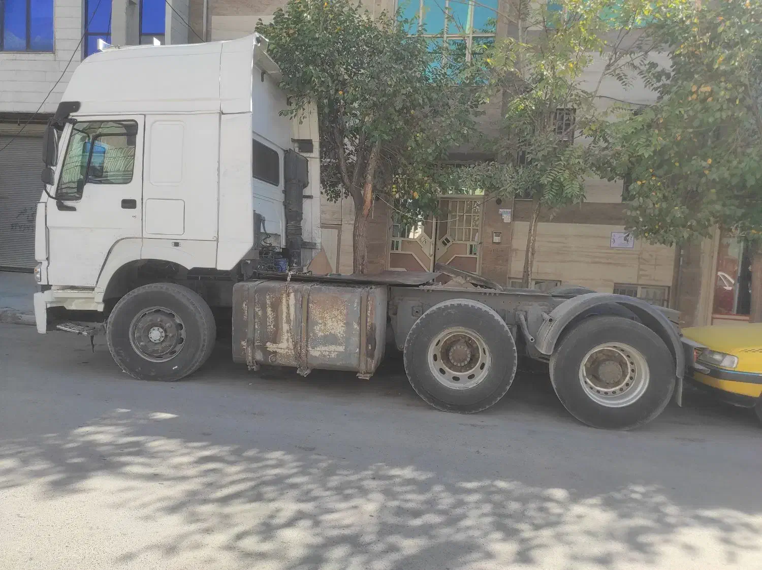 کشنده هوو|خودرو سنگین|کرمانشاه, |دیوار