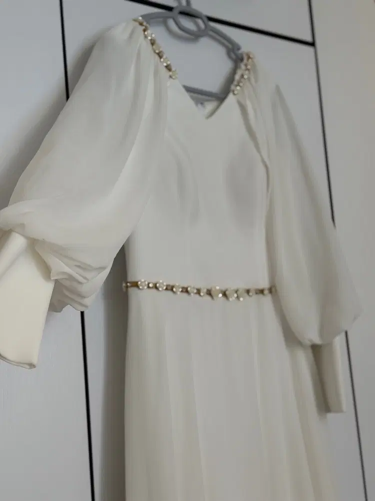 لباس عقدی|لباس|مرودشت, بیست متری بیمارستان|دیوار