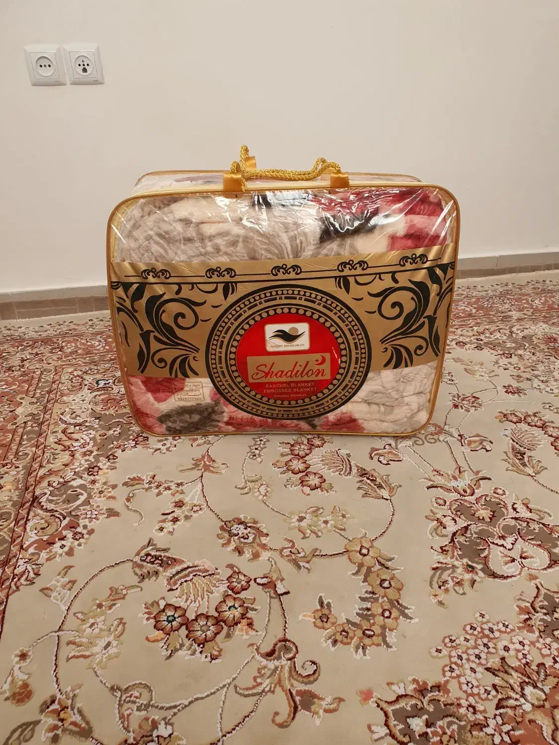 پتوی گلبافت دونفره شادیلون|رختخواب، بالش، پتو|میاندوآب, |دیوار