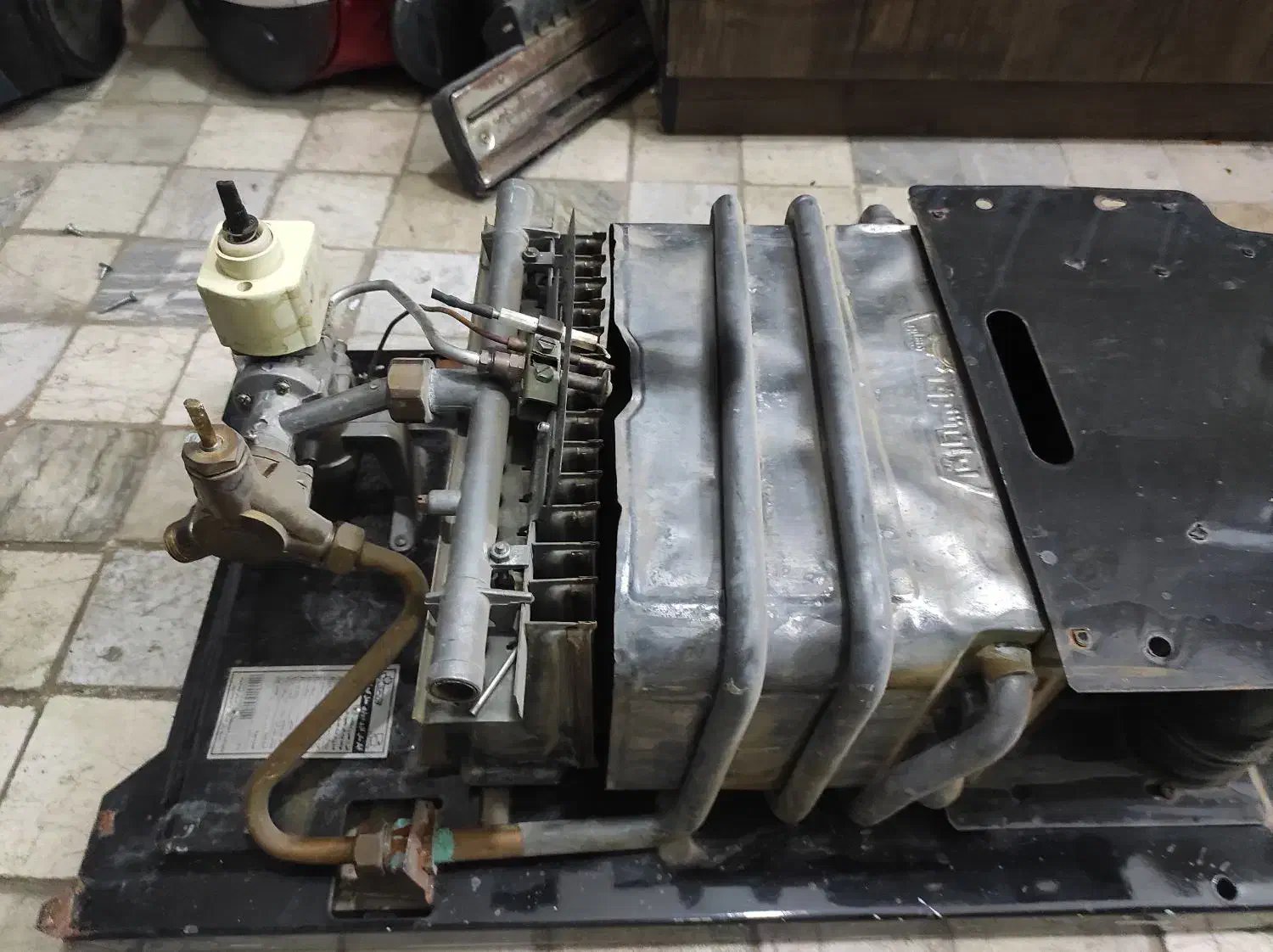 آبگرمکن ایران شرق جدید|آبگرمکن، پکیج، شوفاژ|تاکستان, |دیوار