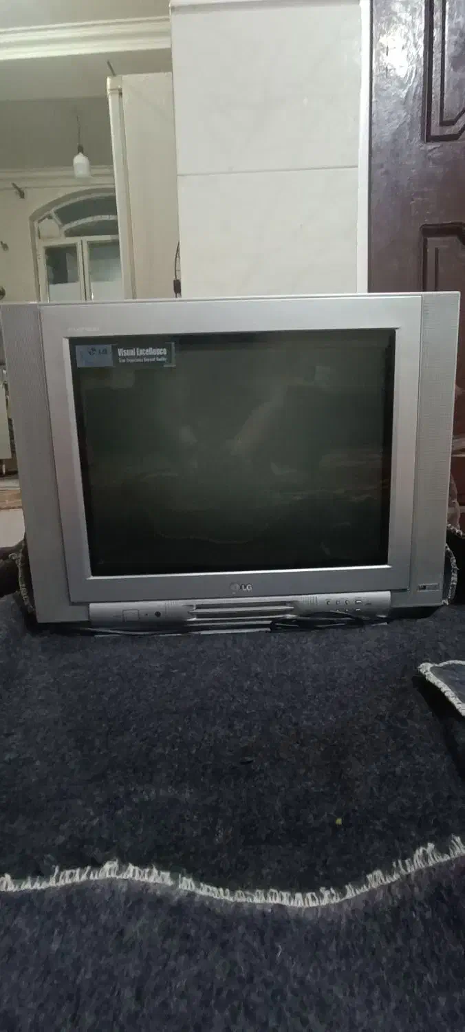 تلوزیون 21الی 22اینچ LG|تلویزیون و پروژکتور|بندرعباس, |دیوار