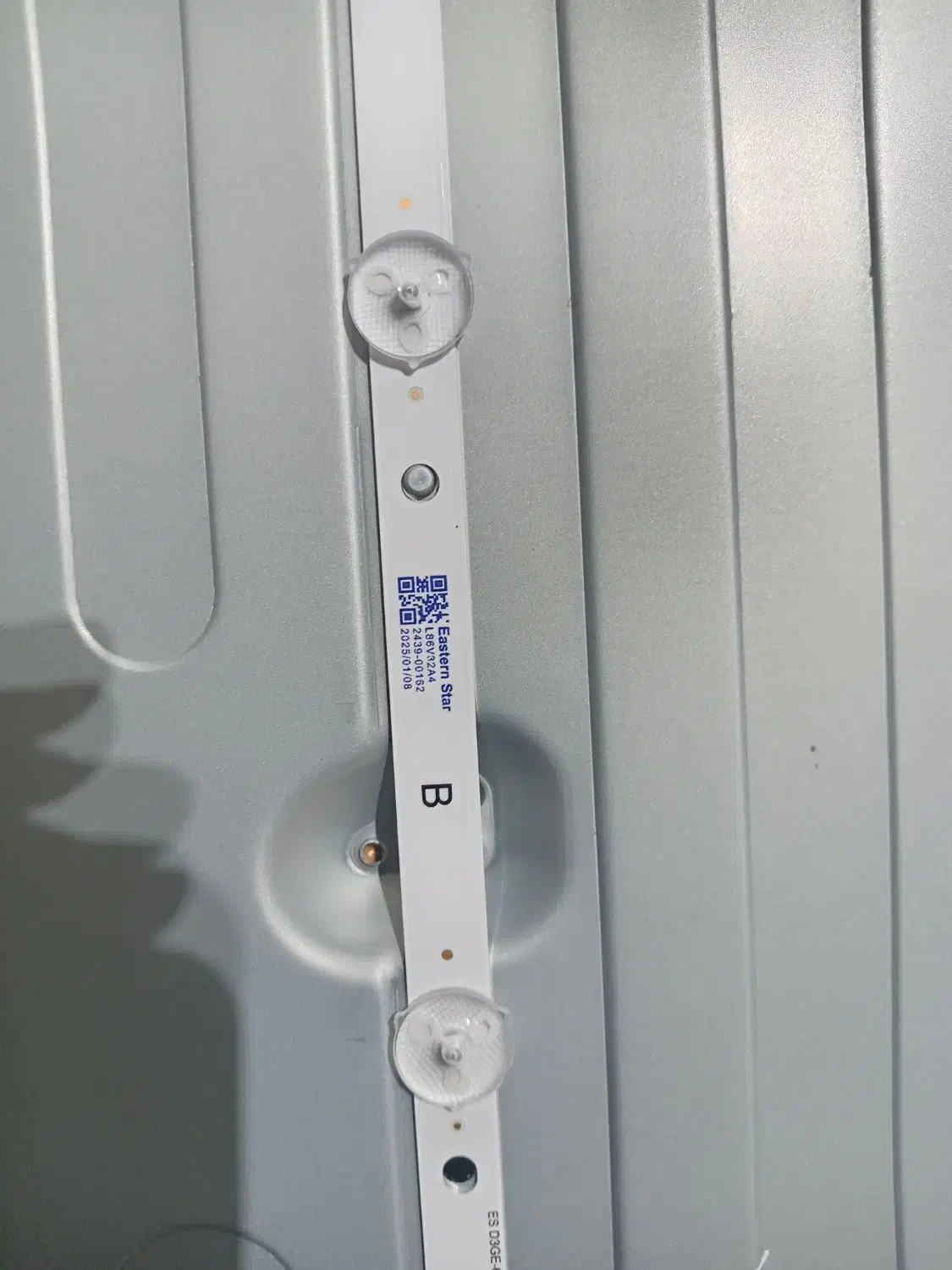 تعمیر انواع تلویزیون LEDوLCD|خدمات پیشه و مهارت|طبس, |دیوار