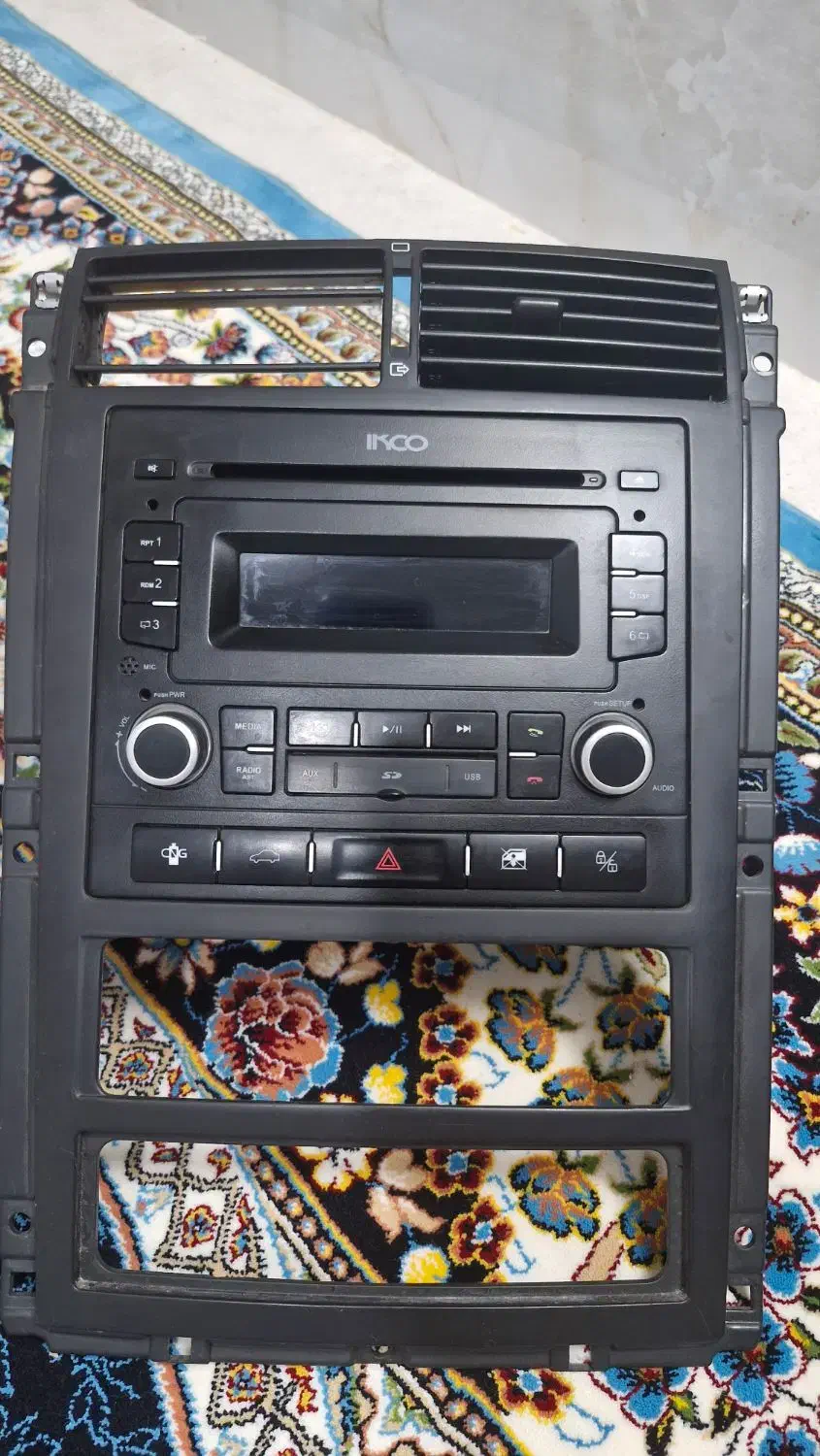 فروش ظبط فابریک پژو و کلاه کاسکت و چراغ هدلایت|قطعات یدکی و لوازم جانبی|فسا, |دیوار