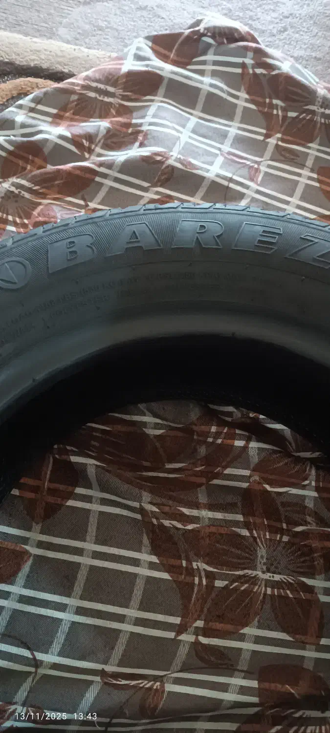 لاستیک بارز|قطعات یدکی و لوازم جانبی|پاکدشت, پارچین|دیوار