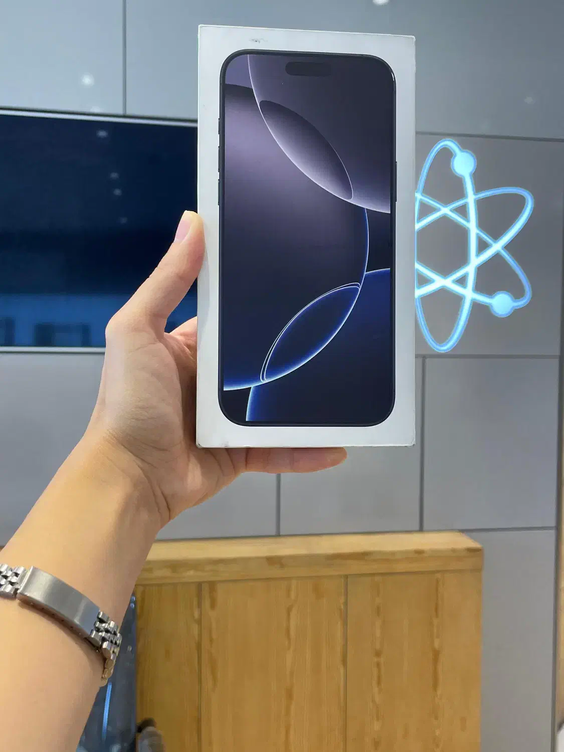 اپلiphone 16 pro max حافظه ۵۱۲*اقساطی*|موبایل|شیراز, معالی‌آباد|دیوار