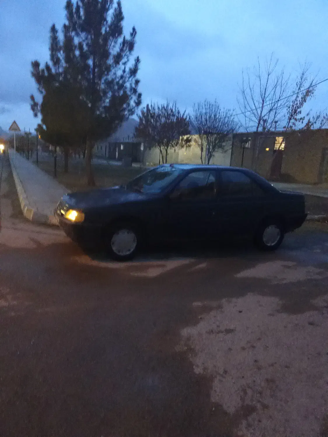 ماشین اردی مدل83|خودرو سواری و وانت|دهاقان, |دیوار