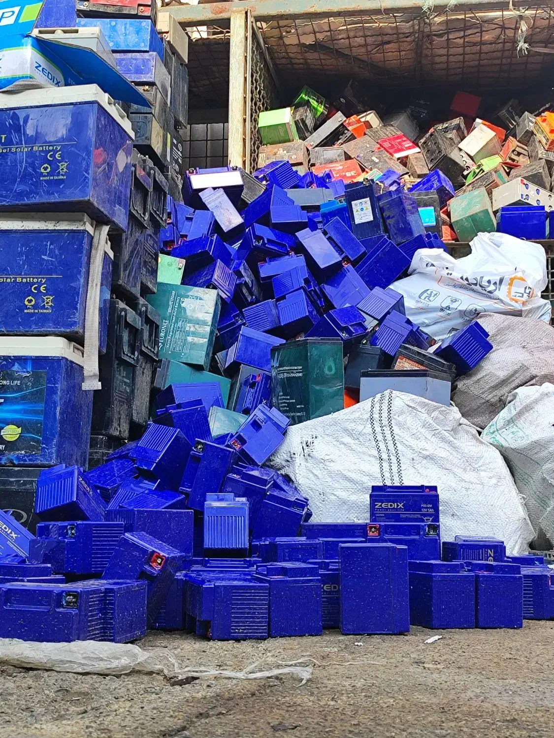 باطری های فرسوده ups یوپی اس به قیمت نازل|قطعات و لوازم جانبی رایانه|تهران, نارمک|دیوار