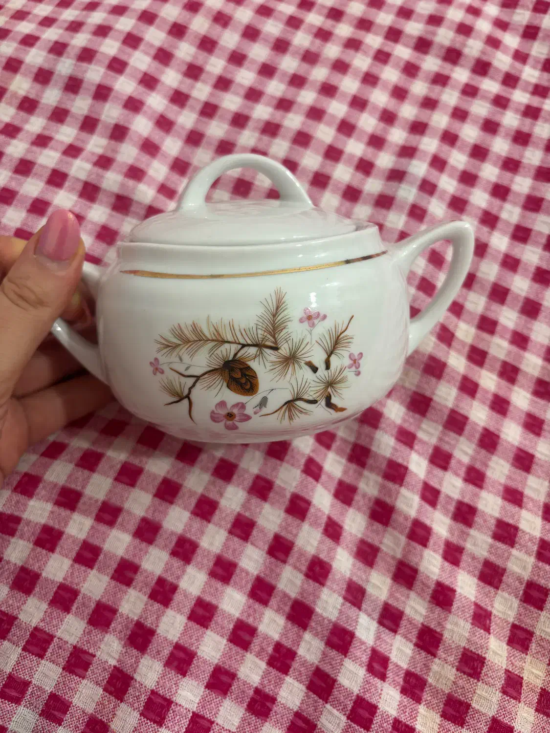 قندان چینی نو|قوری، کتری، قهوه‌ساز دستی|رشت, گلباغ نماز|دیوار