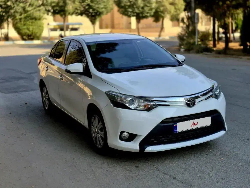 تویوتا یاریس صندوقدار ۲۰۱۴ بدون رنگ|خودرو سواری و وانت|اصفهان, شیخ اشراق|دیوار