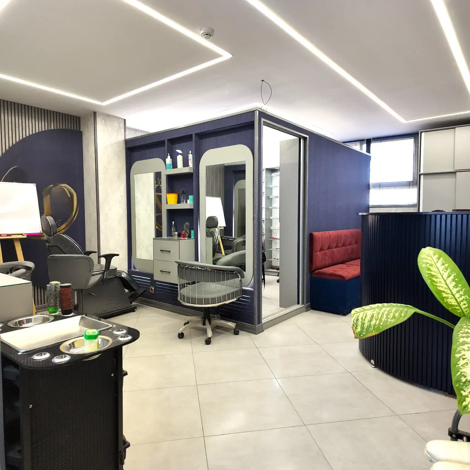 دفتر اداری دوطرفنور ۵۵ متر بر پل چمران|فروش دفتر کار، اتاق اداری، مطب|اصفهان, پوریای ولی|دیوار