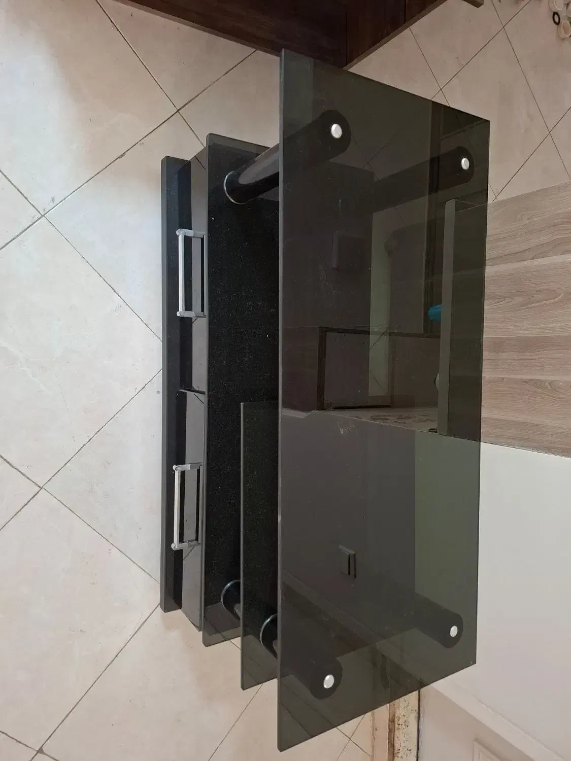 میز تی وی شیشه ای مشکی شیک|میز تلویزیون|تهران, سازمان برنامه جنوبی|دیوار