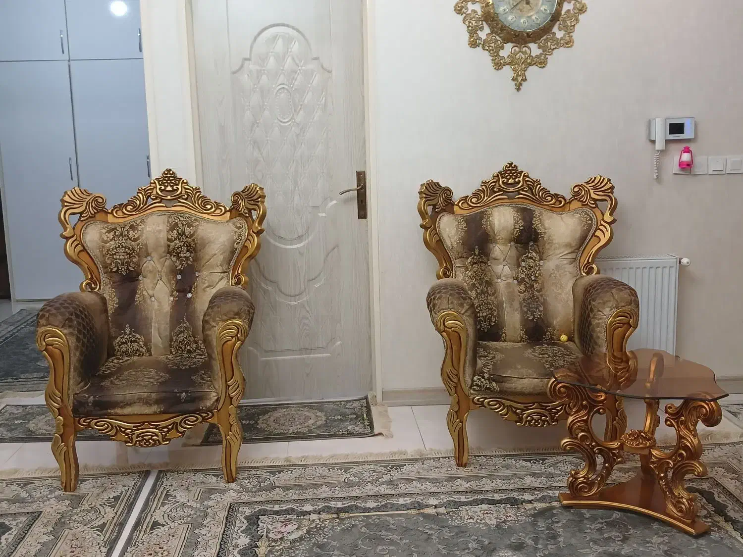 مبل سلطنتی راحتی|مبلمان خانگی و میز عسلی|نسیم‌شهر, |دیوار