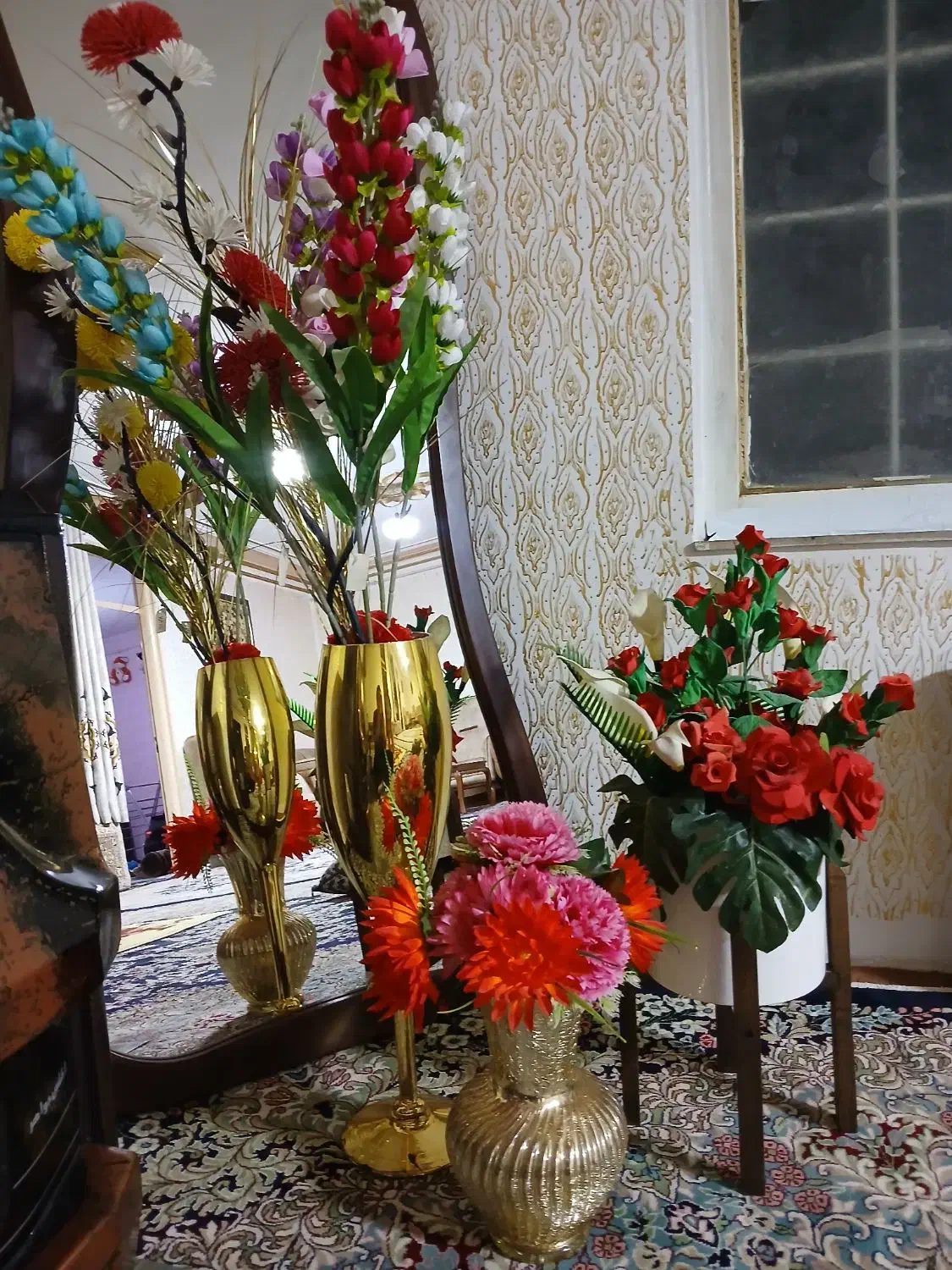 سه عدد گل و گلدان|گل مصنوعی|سنندج, |دیوار