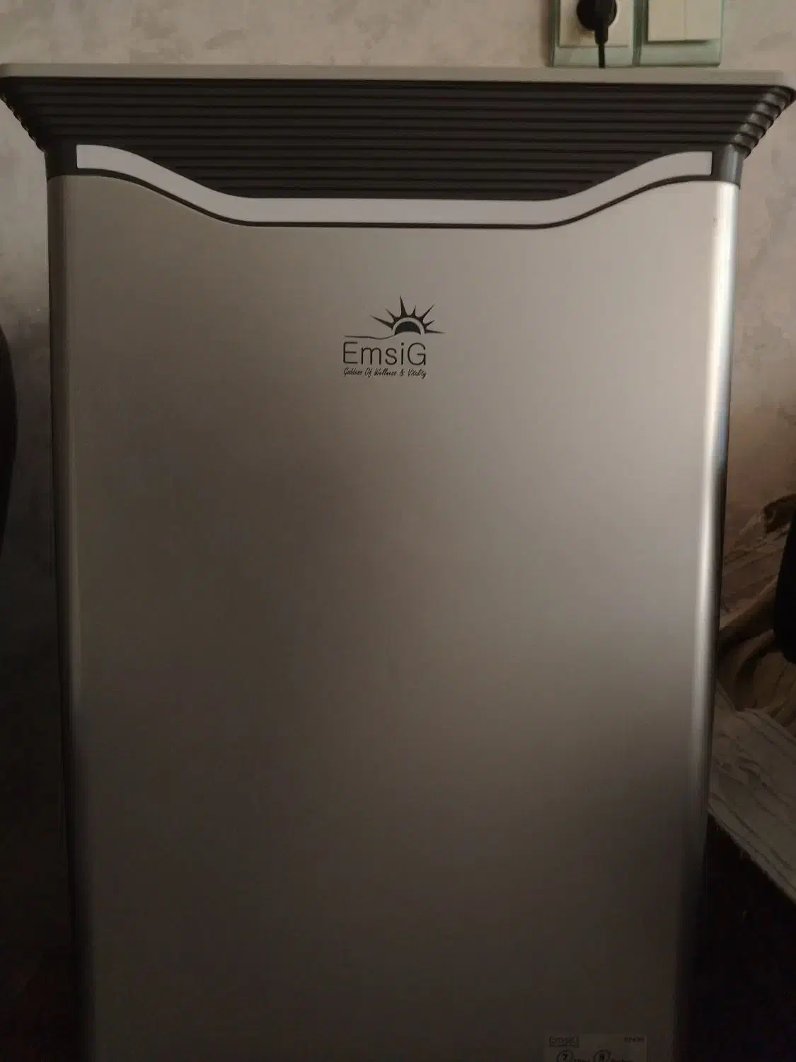 دستگاه تصفیه هواEmsiG|پنکه و تصفیهکنندهٔ هوا|شهرضا, |دیوار