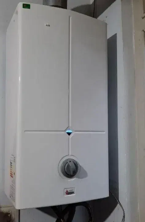 آبگرمکن دیواری بوتان ۳۱۱۵درحدنو۸ماه گارانتی دار|آبگرمکن، پکیج، شوفاژ|تهران, آبشار|دیوار