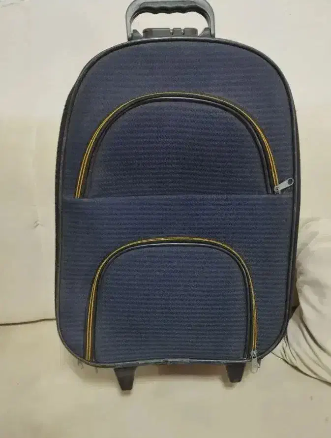 چمدان|کیف، کفش، کمربند|ساوه, |دیوار