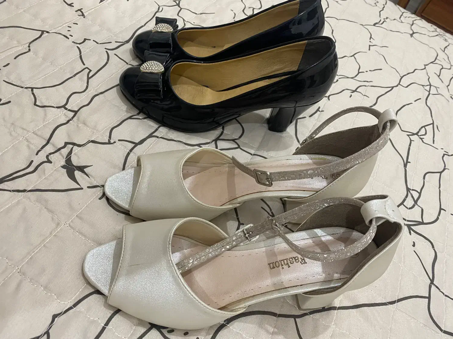 کیف کفش|کیف، کفش، کمربند|قم, چهار مردان|دیوار