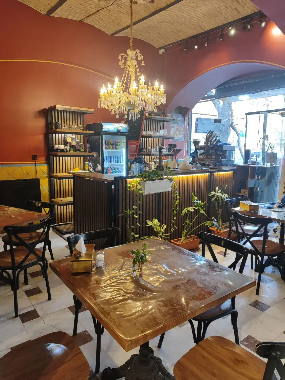 آشپز|استخدام خدمات فروشگاه و رستوران|تهران, منیریه|دیوار