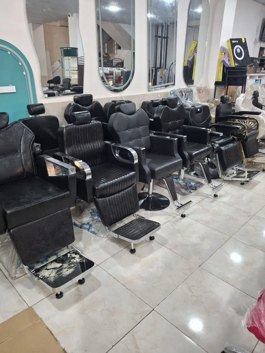 صندلی جک پدالی مردونه|آرایشگاه و سالن‌های زیبایی|رشت, امین الضرب|دیوار