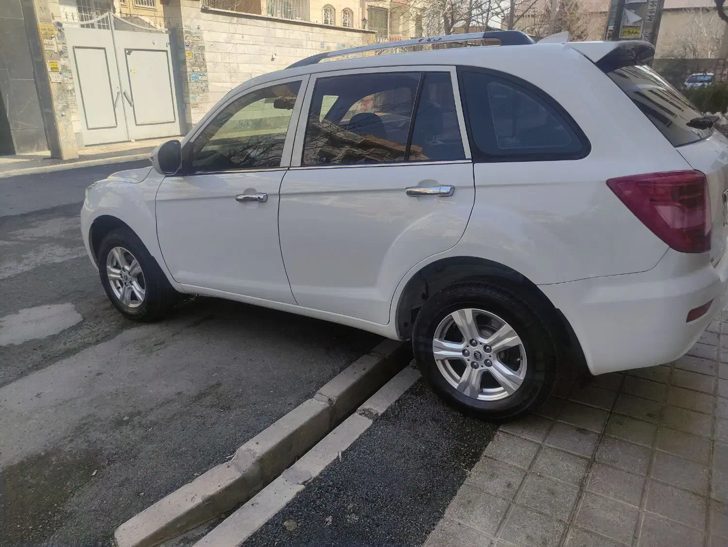 لیفان X60 اتوماتیک، مدل ۱۳۹۷نیوفیس تحویل 98|خودرو سواری و وانت|کرج, گلشهر|دیوار