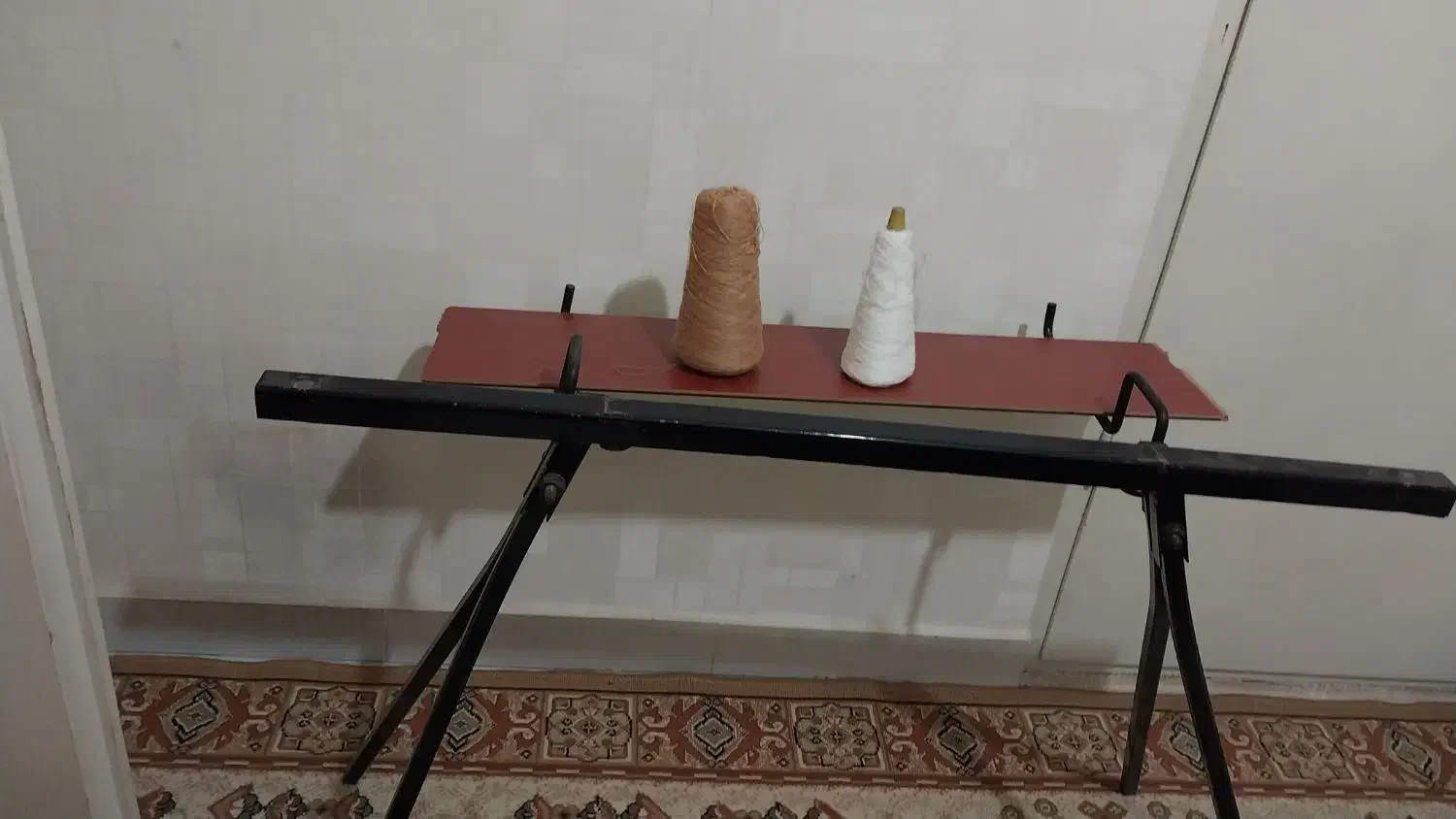 یک عدد میز ماشین بافتنی|لوازم خیاطی و بافتنی|قزوین, |دیوار