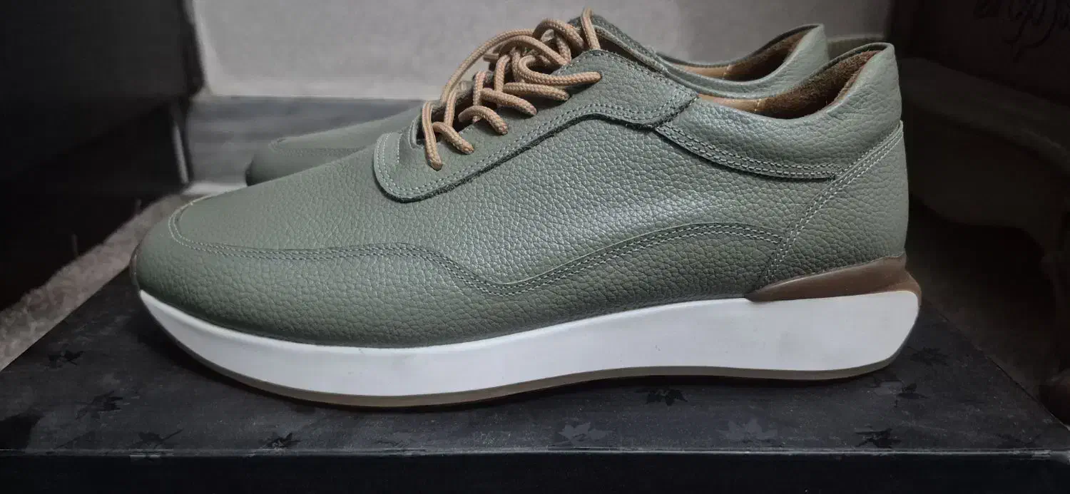 یک جفت کفش چرم زنانه|کیف، کفش، کمربند|تهران, دبستان|دیوار