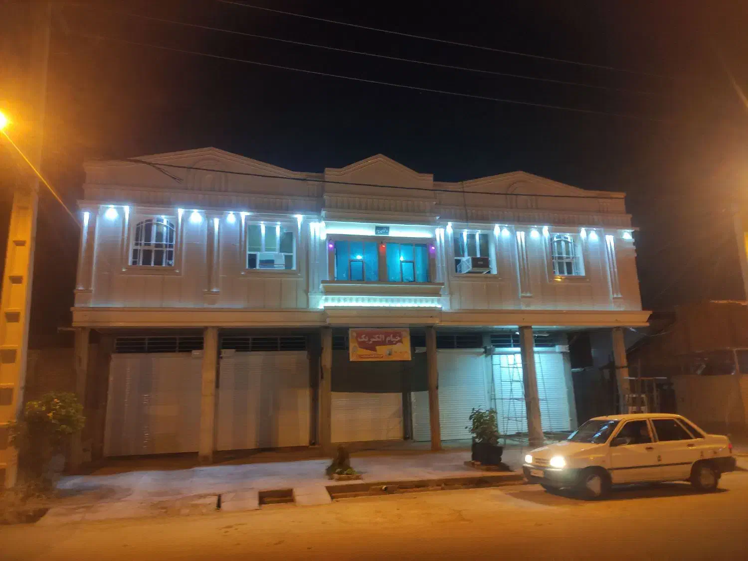 پنج دهنه مغازه دو واحد خونه یکجا بفروش میرسد|فروش آپارتمان|اندیمشک, |دیوار