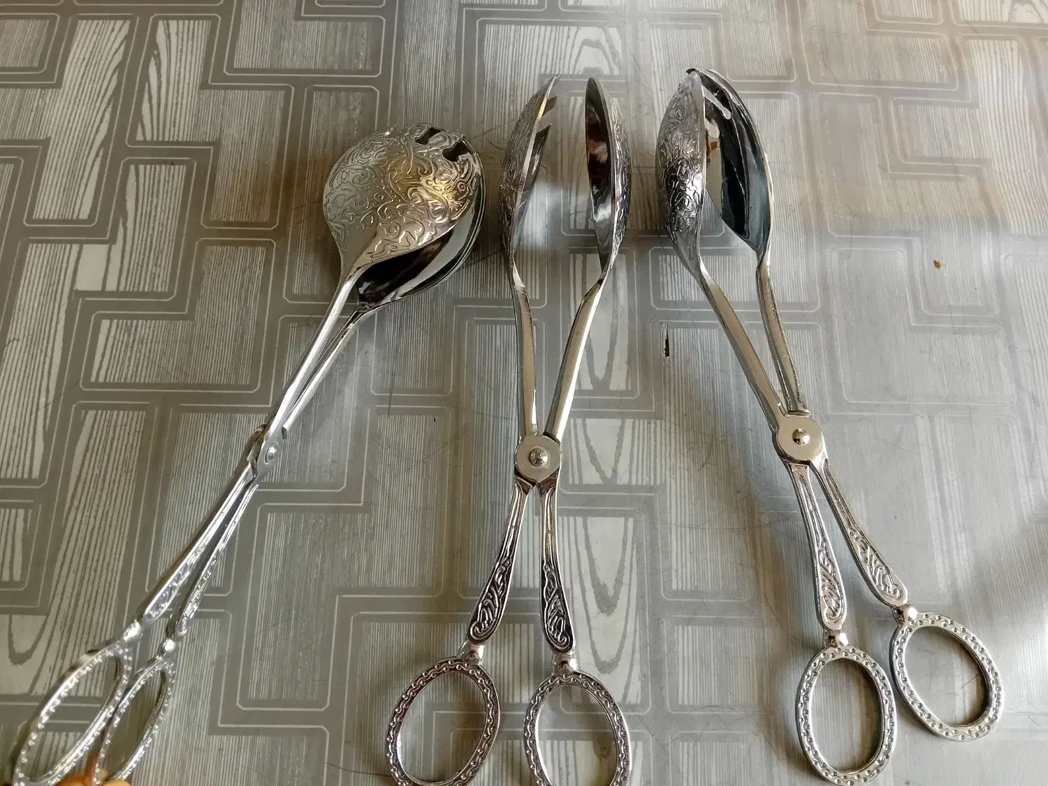 انبر نو استیل  برای جهیزیه و  مرغ  ماکارونی سالاد|ظروف سرو و پذیرایی|فریدون‌کنار, |دیوار