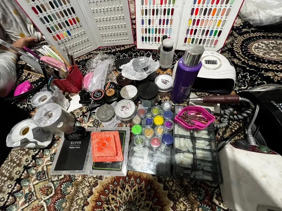 وسایل کاشت ناخن|آرایشی، بهداشتی، درمانی|یاسوج, |دیوار