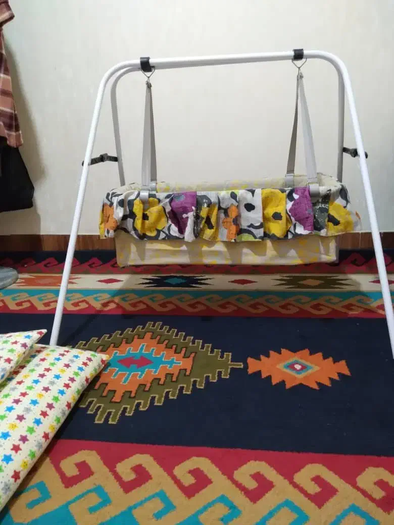 گهواره نوزاد|تخت و صندلی بچه|کرمان, |دیوار