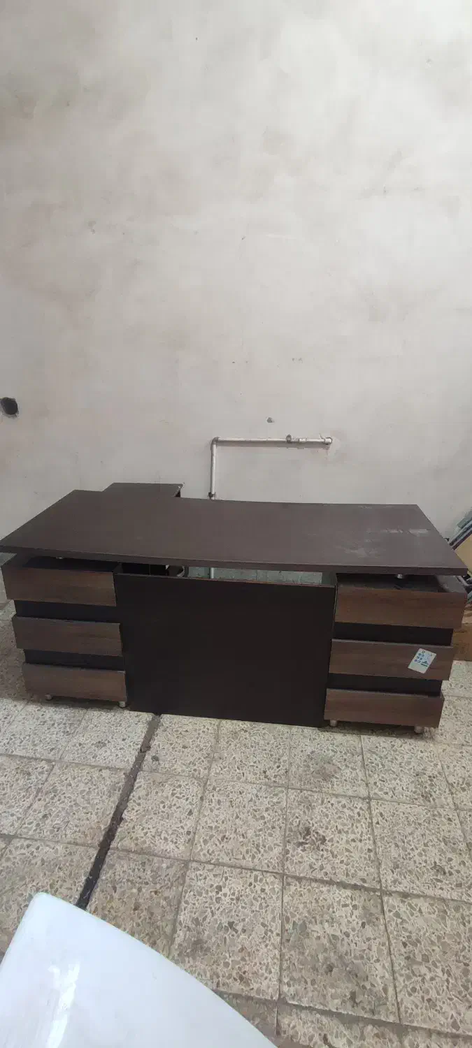 میز کار|دفتر کار|تالش, هشتپر|دیوار