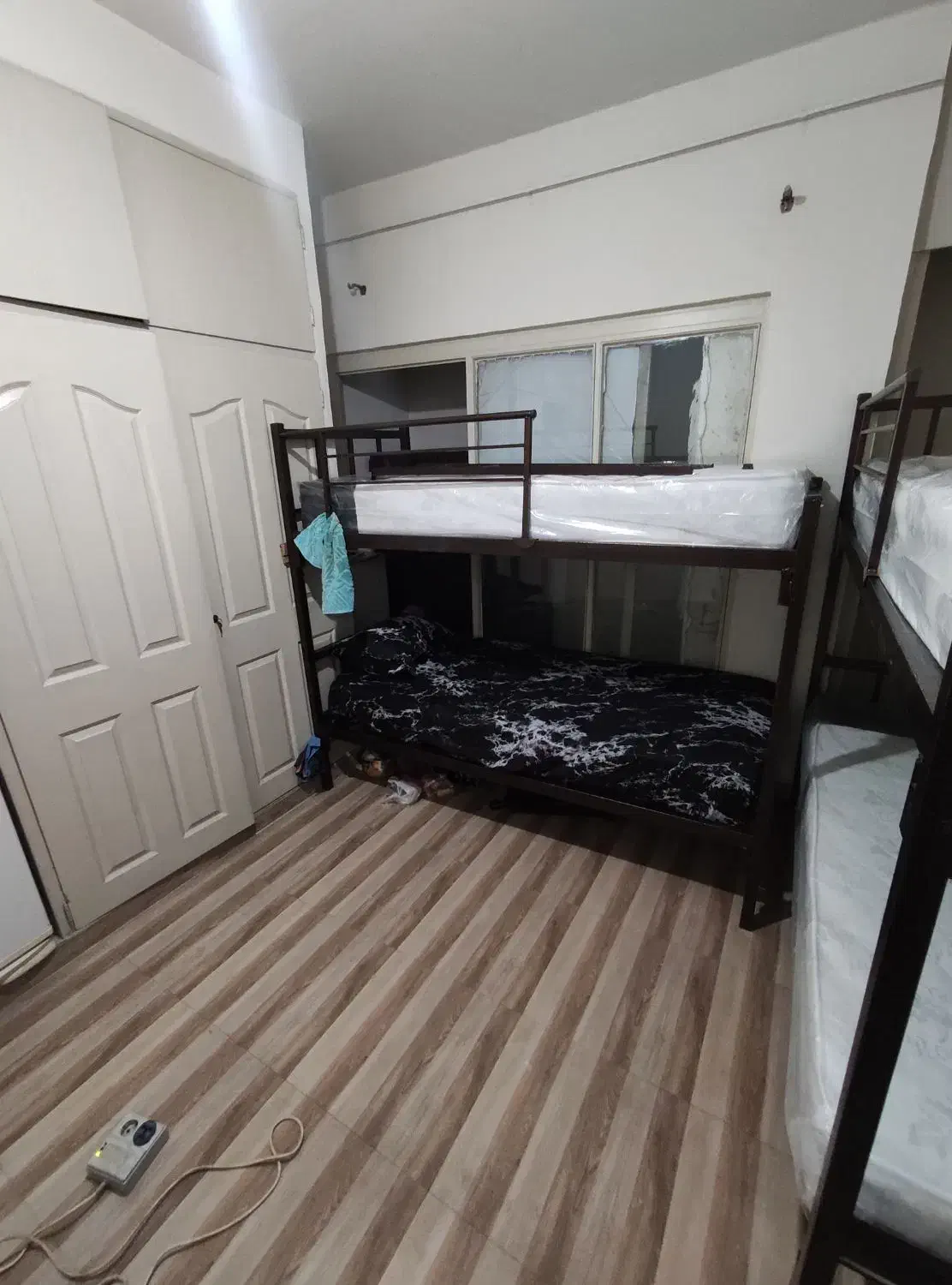 خوابگاه تازه تاسیس آقایان فردوس غرب نزدیک مترو|اجارهٔ کوتاه‌مدت آپارتمان و سوئیت|تهران, شهرک پرواز|دیوار