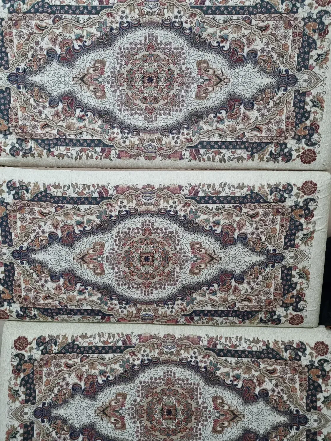 سه جفت پشتی|پشتی|شیراز, جوادیه|دیوار