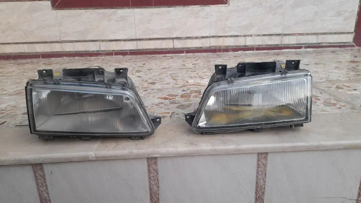 لامپ منزل ومقداری خوردوریز|لامپ و چراغ|نهاوند, |دیوار