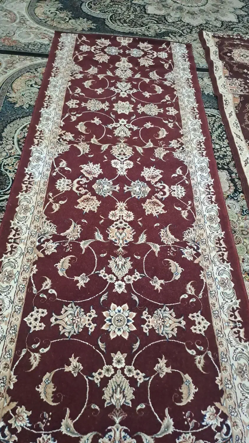 کنار فرش|فرش|مرودشت, ثبت احوال|دیوار