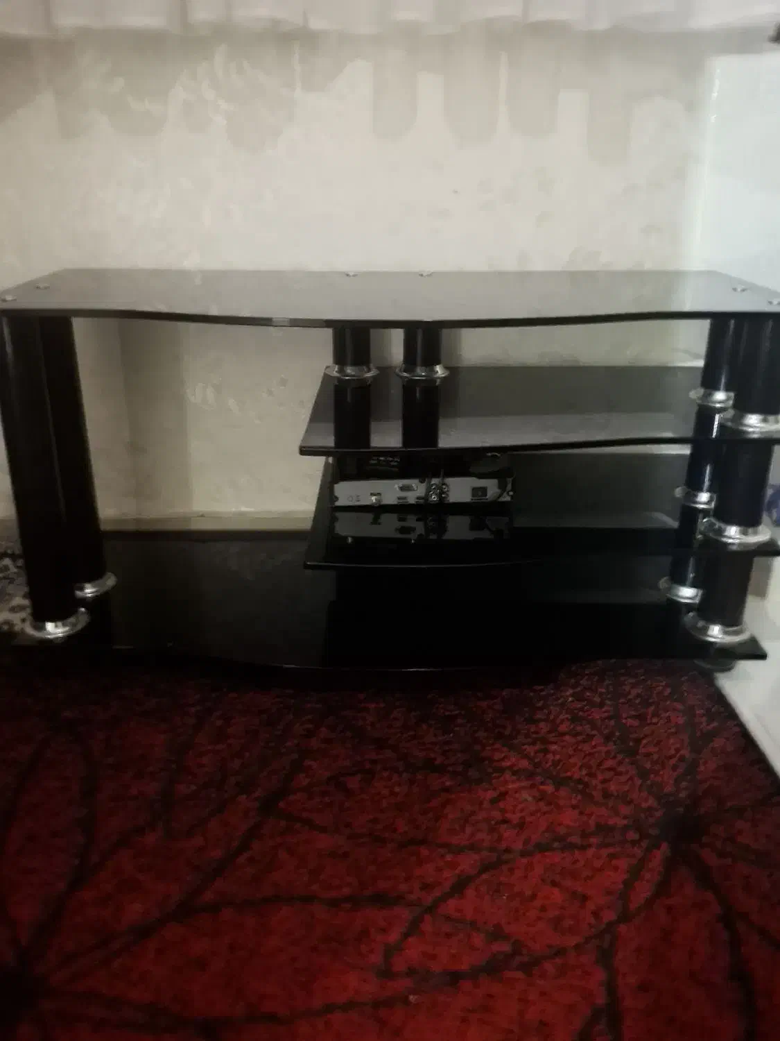 میزتلویزیون|میز تلویزیون|ری, علایین|دیوار