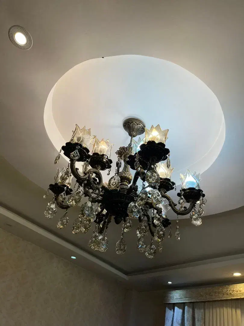 دوعدد لوستر دوازده شاخه رنگ انتیک درحد نو|لوستر و چراغ آویز|رشت, جهاد|دیوار