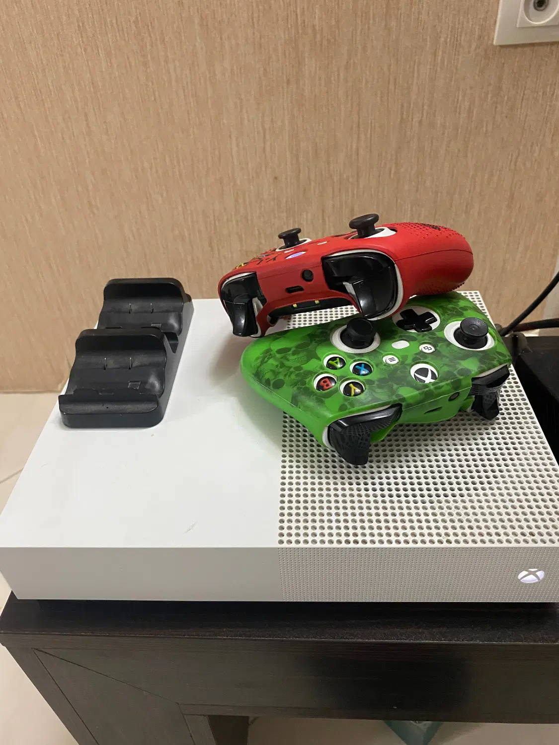 Xbox one s|کنسول، بازی ویدئویی و آنلاین|مشهد, جاهد شهر|دیوار