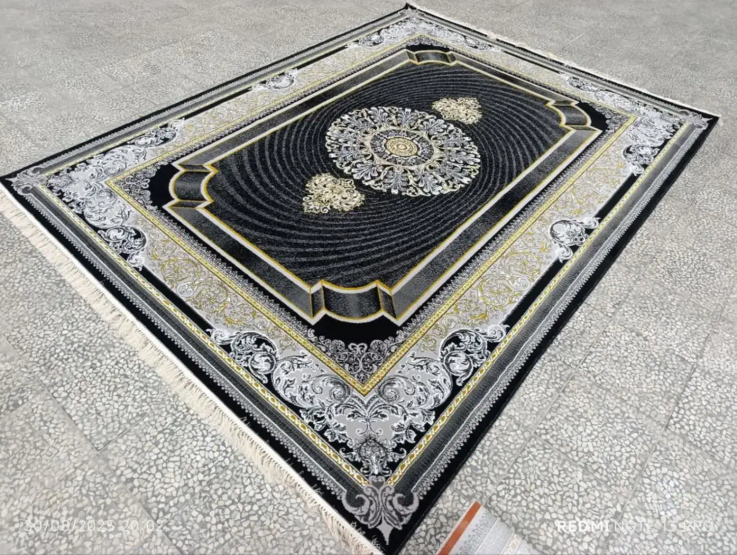 فرش ناهید|فرش|سلماس, |دیوار